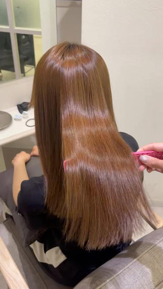 酸性ストレートで艶髪に