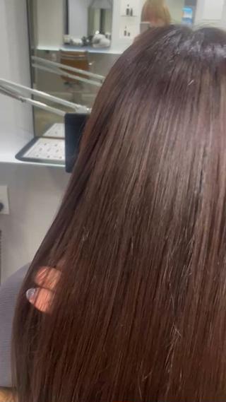ロング 🌐🪬髪質改善/ 透明感カラーのヘアスタイル