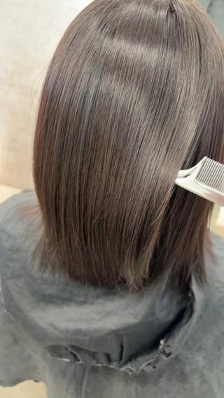 ミディアム レイヤー・ボブ カラーYoshidaのヘアスタイル