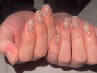 フラッシュネイルキラキラがかわいい