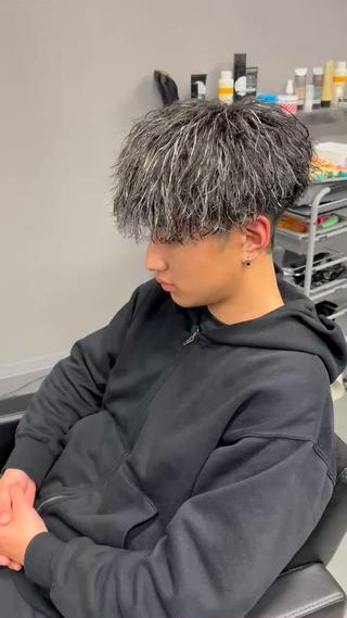 ショート パーマ メンズ 原田 尚満 メンズヘア特化のヘアスタイル