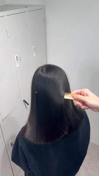 4ヶ月腐らない程の高い抗酸化作用で、髪と頭皮を高保湿し、頭皮を健やかにする効果もあるトリートメントです!乾燥して傷んでいる髪の毛を保湿成分で補い艶のある髪へと導きます
「リポソーム」配合により、髪の深部に幹細胞成分を届け、浸透率が格段にアップ!!!
深部に浸透してくれることがとても大切ですに
リポソーム化されたりんご幹細胞は髪内部にある細胞を活性化させ、新たに細胞分裂を促進。
細胞が自己再生してくれることで健康な髪を維持できます!!
ぜひりんご幹細胞トリートメントで健康で艶のある髪を維持していきましょ!!