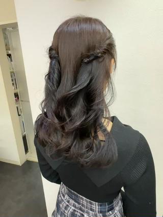 ハーフツイン❀.*・
サイドスッキリのハーフツインなので、
お呼ばれでも、ちょっとしたお出かけでも素敵!