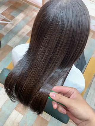 カラー door white hideのヘアスタイル