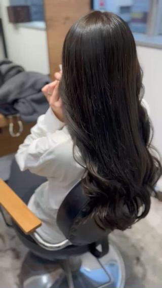 ロング カラー coupe ciseauxのヘアスタイル