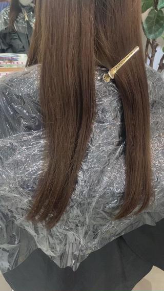 バレイヤージュのビフォー&アフター♪
デザインの幅が広く、根元が伸びても気になりづらいのが特徴です