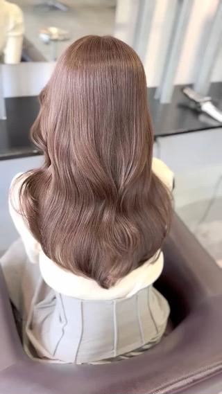 透明感たっぷり♡
柔らかいソフトグレージュ