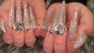 ネイル nailsalon ROSAのネイルデザイン