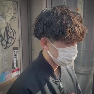 動くヘアカタログ
波巻きパーマ
