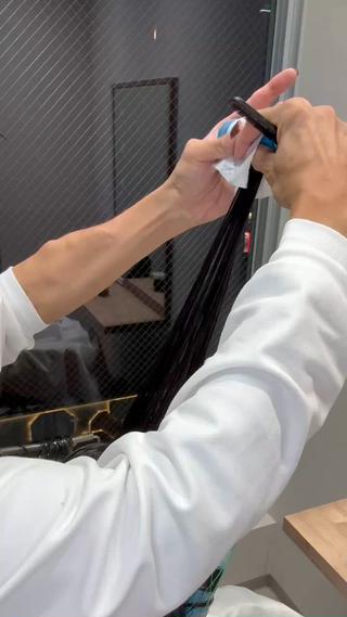 レイヤーの入ったCカールパーマ
乾かすだけで韓国巻きが出来るので朝も楽ちんです
SALOWIN栄3丁目店
愛知県名古屋市中区栄3-8-23 BLOOMSAKAE7階
ご来店されましたら入口のタブレットで呼び出して頂きお荷物ロッカーに入れてお掛けになってお待ち下さい
#韓国パーマ#レイヤー#Cカール