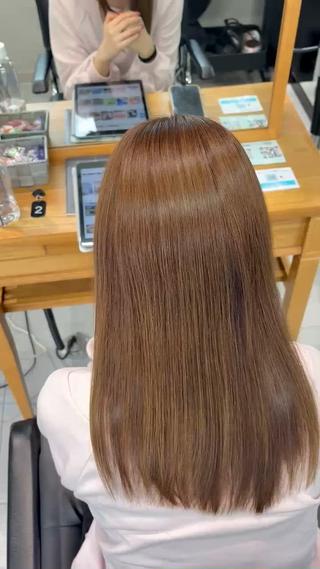 髪質改善トリートメントでカラーしながら艶やかな髪の毛が手に入ります