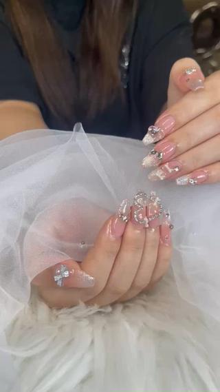 ネイル NiJi Nailsのネイルデザイン