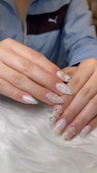 #千葉ネイルサロン#千葉中央ネイルサロン
#ネイルサロン#ジェルネイル#ニュアンスネイル#フレンチネイル#持ち込みデザイン
#シンプルネイル#クリスマスネイル#ワンホンネイル#マグネットネイル