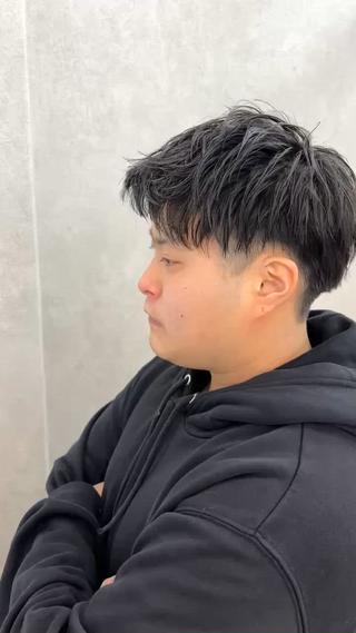 【メンズカット】僕にお任せください!
必ずかっこよく!あなたに1番似合う髪型をご提案させていただきます!
セットやドライヤーなど分からないことがあれば是非、教えてください!
よろしくお願い致します!