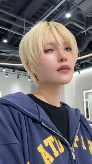 ショート 石塚 瑛里菜のヘアスタイル
