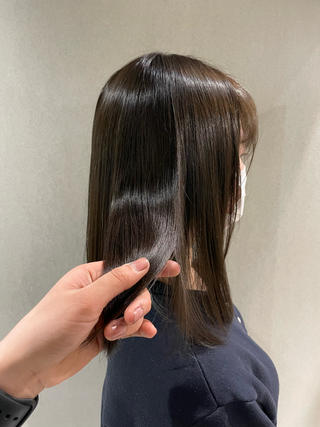veganカラー
艶のあるカラーそして、髪のダメージが気になる方にオススメです