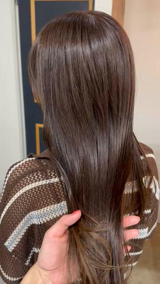 ロング NAGISA髪質改善 &透明感カラー🪞のヘアスタイル