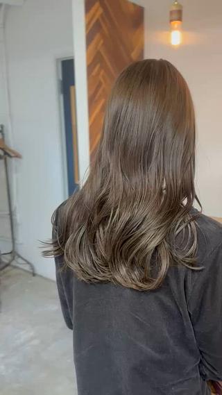 セミロング NAGISA髪質改善 &透明感カラー🪞のヘアスタイル