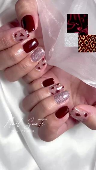 Bordeaux × Leopard
深みのあるボルドーをベースに
レオパード柄をアクセントに
ゴールドの囲みがさりげなく華やかさをプラスして、
秋らしい大人っぽい手元に♡
ありがとうございました·͜·♡
⠄⠂⠁⠁⠂⠄⠄⠂⠁⠁⠂୨ৎ ⠄⠂⠁⠁⠂⠄⠄⠂⠁⠁⠂୨ৎ ⠄⠂⠁⠁⠂⠄⠄⠂⠁⠁
【Access】
愛知県日進市岩崎町
※個人サロンのため、詳細住所はご予約時にお伝えしています。
【Reservation】
○ ミニモ
○ Instagram DM
○ LINE
【Open】
9:00〜17:00
定休日なし・不定休
ご予約・お問い合わせは
お気軽にDMまたはLINEからどうぞ♡