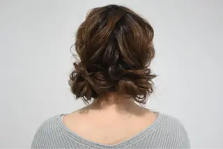 セミロング ヘアアレンジ 麻優 ヘアセットのヘアスタイル