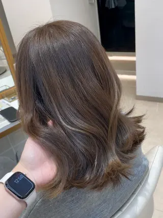 ミディアム カラー 髪質改善ケア/透明感 カラー伊藤 千尋のヘアスタイル