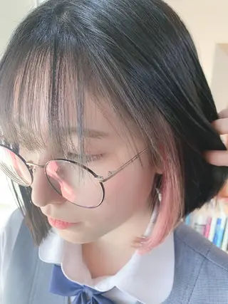 ショート カラー アルグラーテ 上原のヘアスタイル