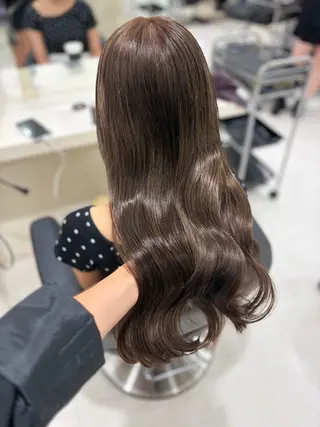 ロング カラー レイヤー×大人可愛い ベージュHARUNAのヘアスタイル