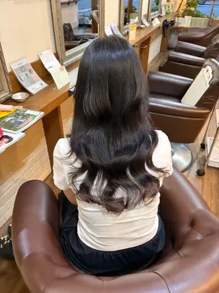 ロング 肥田 夕蘭のヘアスタイル