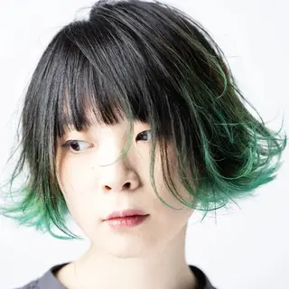 ショート カラー 松尾 泰伸のヘアスタイル
