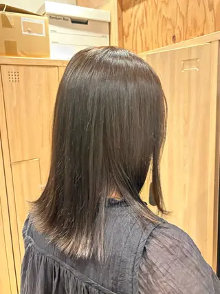 ミディアム カラー 🫧寒色カラー/透明 感ブラック/Risaのヘアスタイル