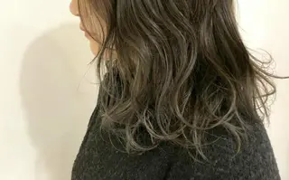 カラー セミロング 竹内啓太 ボブのヘアスタイル