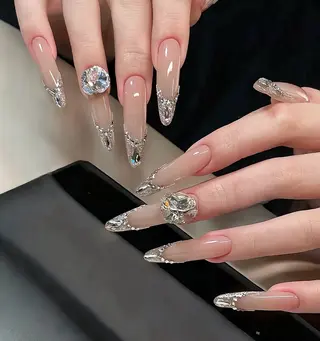 ネイル D-BEAUTY Nailsalonのネイルデザイン