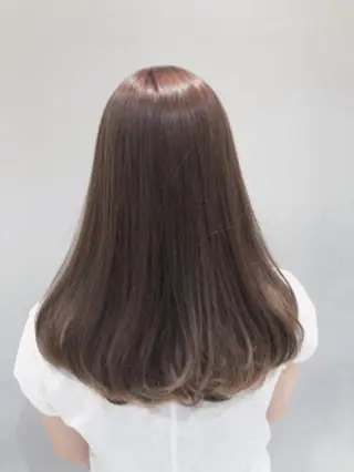 セミロング カラー 松戸　レイヤーカット 野口　康太郎のヘアスタイル