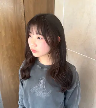 ミディアム 艶カラー 🩵NATSUKIのヘアスタイル