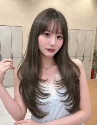 ロング ゆうま🌈艶髪カラー 🫧髪質改善のヘアスタイル