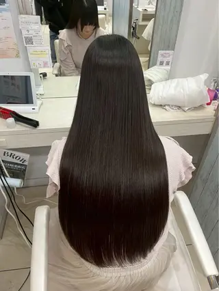 ロング [髪質改善カラー] 結城のヘアスタイル