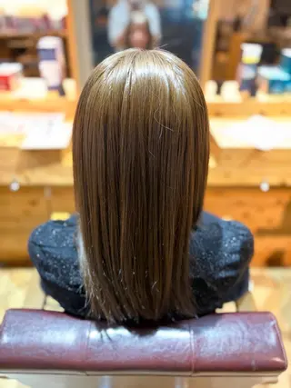 セミロング カラー 高良 日奈子のヘアスタイル