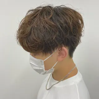 ショート カラー パーマ メンズ センターパート特化 井上健太のヘアスタイル