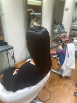 ロング anoたまプラーザ 牧野直樹のヘアスタイル