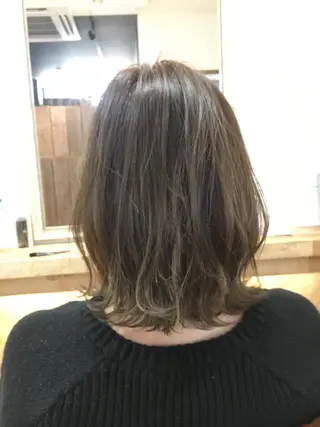 ミディアム 末石 智のヘアスタイル
