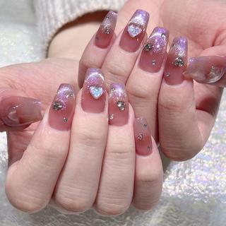 ネイル Queens テイのネイルデザイン