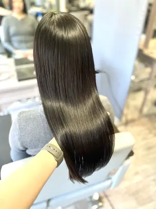 セミロング 川尻 詩織のヘアスタイル