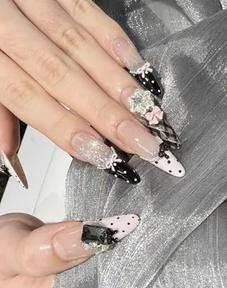 ロング カラー 波 なみのネイルデザイン