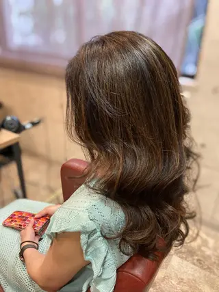 ロング カラー ERIKO Tのヘアスタイル