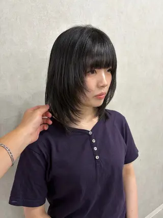 ミディアム 梅田/グレージュ /オリーブ/YUTOのヘアスタイル