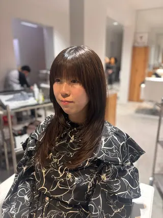 セミロング 中間 陽平のヘアスタイル