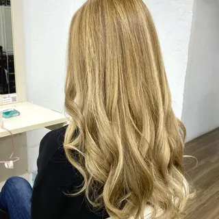 ロング カラー GLOSS♡ ヤマガミコウジのヘアスタイル