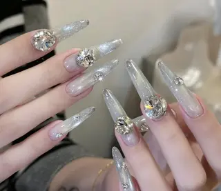 ネイル 💫 Tsuki_Nailのネイルデザイン