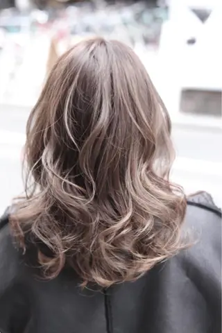 ミディアム カラー ヘアアレンジ 川内 政人のヘアスタイル