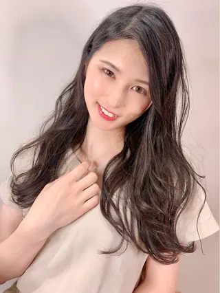 ロング TAKAHASHI LEAPSのヘアスタイル